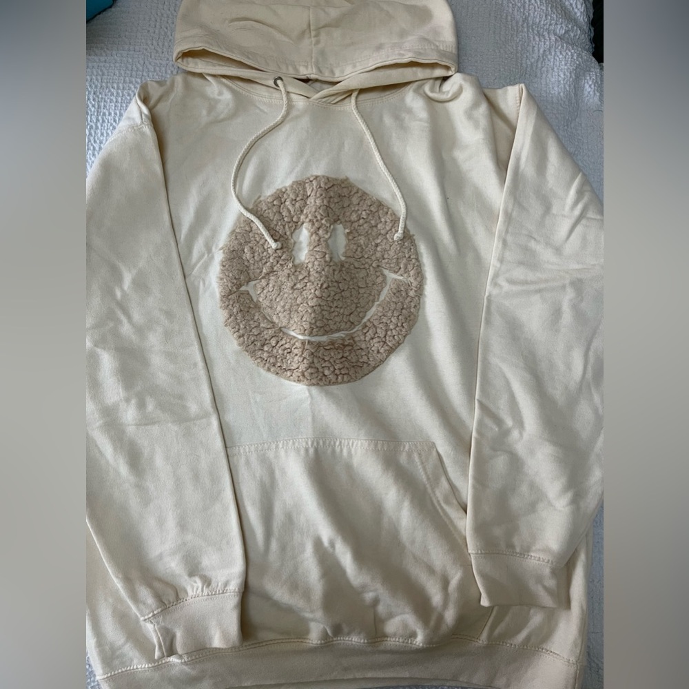 SKULLHOUSE Teddy Smiley Hoodie